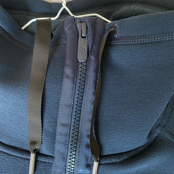 Lululemon fleece zip up - Picture 4 of 5